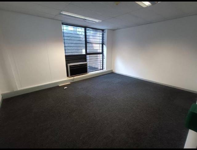 BUSINESS PROPERTY TO RENT IN WELTEVREDEN PARK